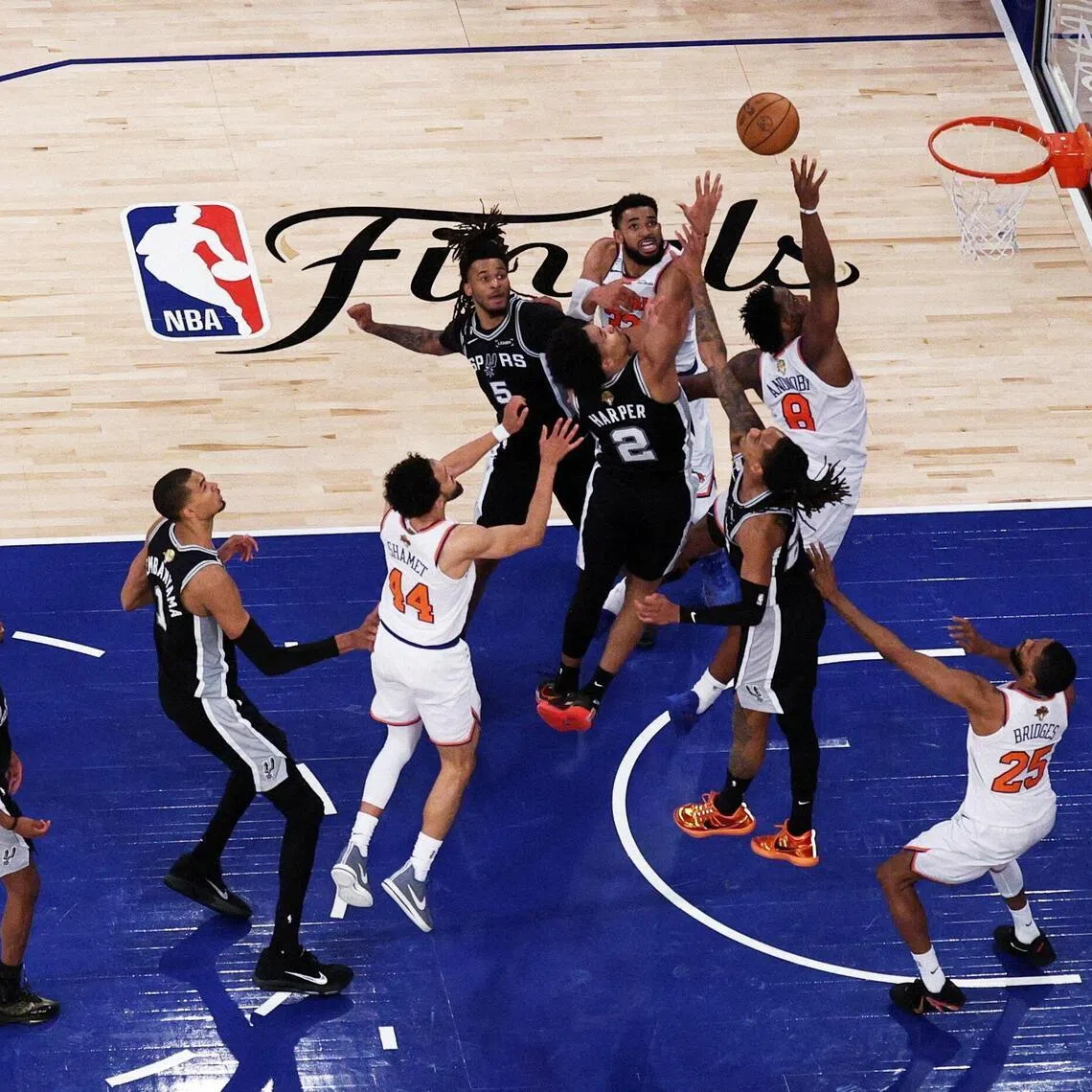 New York Knicks forward OG Anunoby makes a game-winning tip shot against San Antonio in Game 4 of the NBA Finals.