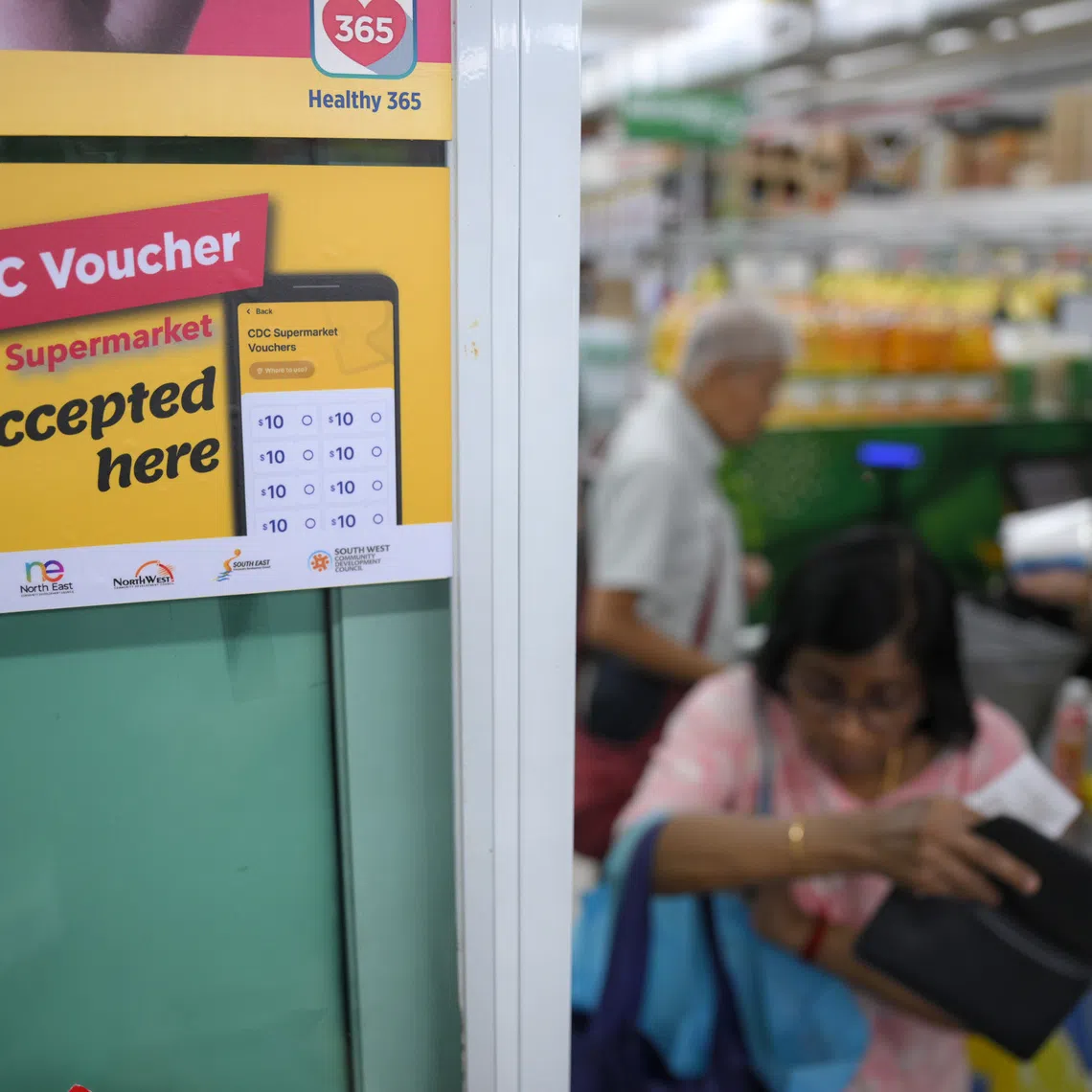 Every now and then, another disgruntled Singaporean dater takes to the internet to complain about bad etiquette and ruined evenings, says the writer.  Is it tacky to pay for a date with the vouchers?