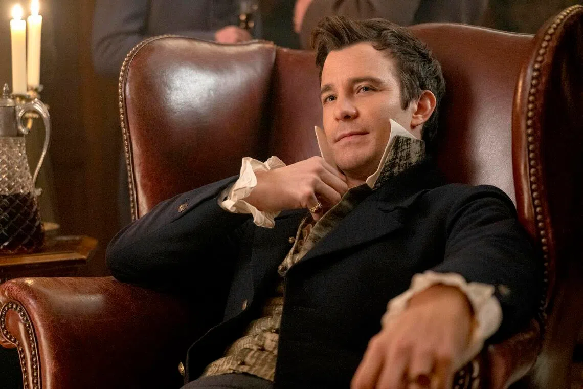 Luke Thompson in Bridgerton 4.