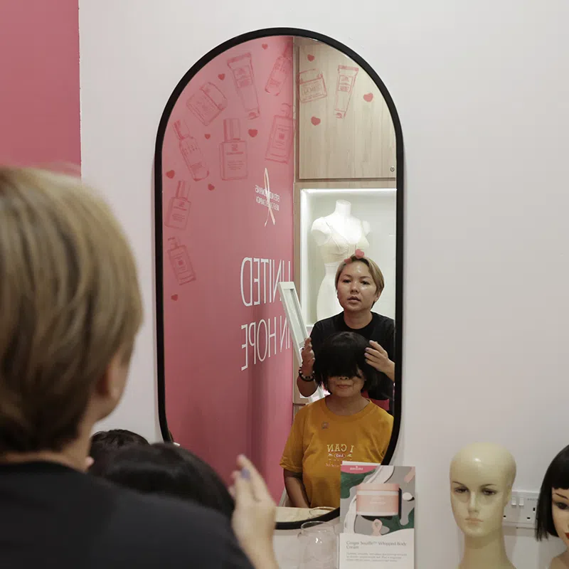 ST20250311_202558400988/xbwig/Neo Xiaobin 
/Following Dwi Rahayu (Dwi), 53, who was diagnosed with Stage 2 breast cancer in 2024 after she detected a lump in her right breast during an annual medical screening conducted by her company in August. Within one to two weeks of chemotherapy treatment, she experienced significant hair loss. Because it got patchy, and she decided to shave her head entirely. Through the Wig Loan Programme, Dwi was introduced to different wig styles, and Dwirelied on BCF’s expertise to choose one that best suited her. Dwii decided to participate in the programme so she could wear a wig for events or social gatherings without always having to think about how to cover her head.

/Launched by Breast Cancer Foundation (BCF) in 2017, the positive image and appearance scheme is an all-inclusive program designed to help breast cancer survivors be the best versions of themselves. The program offers a complimentary wig loan service to provide support for breast cancer survivors. Currently, BCF is the only organisation in Singapore offering such a programme. BCF has its own wig room, where survivors can try on different styles to choose one that suits their needs and preferences. The organisation also has ties with local salons, allowing these women to style the wigs according to their preferred length and style, helping them feel and be the best version of themselves. The Straits Times look into breast cancer survivors’ challenges with chemotherapy and hair loss, and how the wigs have played a pivotal role in empowering them with confidence and a renewed sense of beauty.

/Breast Cancer Foundation, Sin Ming Ave, #01-417 Block 441, Singapore 570441 | Geranium Skin & Hair Boutique, 26 Horne Rd, #01-01 B H Building, Singapore 209062