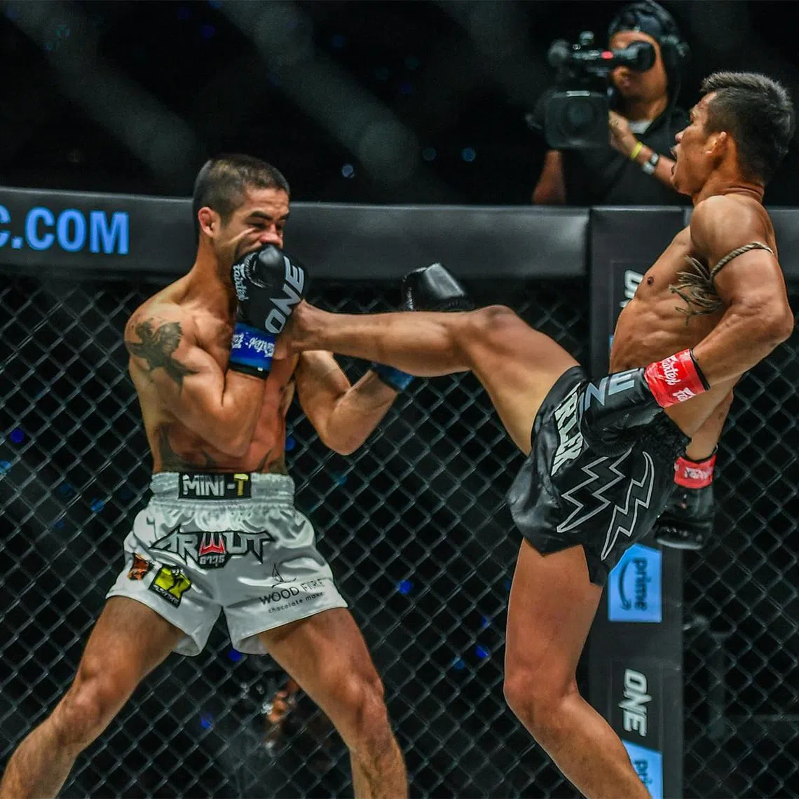 Superlek Kiatmoo9 (right) going up against short-notice challenger Danial Williams in the main event for ONE Fight Night 8: Superlek vs. Williams on March 25, 2024, at the Singapore Indoor Stadium.

