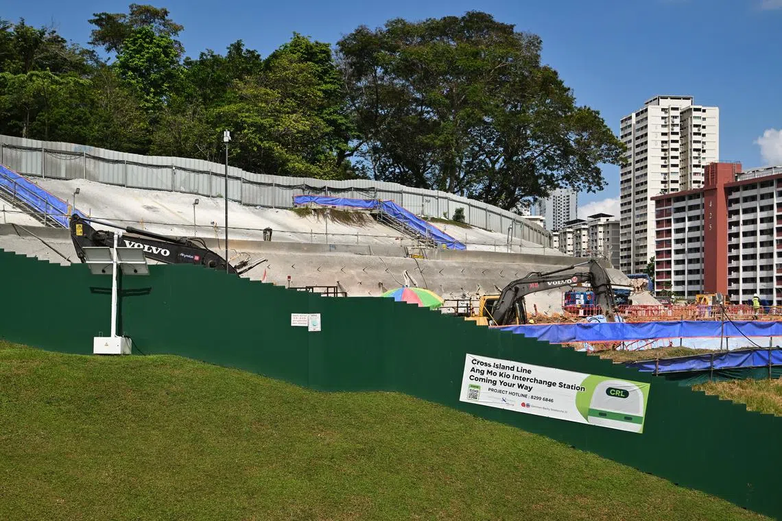 ST20230323-202361683243-Lim Yaohui-pixgeneric/
Construction of Cross Island Line Ang Mo Kio Interchange Station on Mar 23, 2023.
Work has started on Singapore’s eighth and longest underground MRT line, which is expected to sharply cut down travelling time for commuters, according to story published on Jan 18, 2023.
The Cross Island Line (CRL) is among the most challenging rail projects undertaken by the Republic. Phase one will span 29km, with 12 stations from Aviation Park to Pasir Ris, and Hougang to Bright Hill.
This portion of the line is expected to be completed by 2030, serving commuters living and working in Changi, Loyang and Ang Mo Kio, said the Land Transport Authority (LTA).
(ST PHOTO: LIM YAOHUI)
