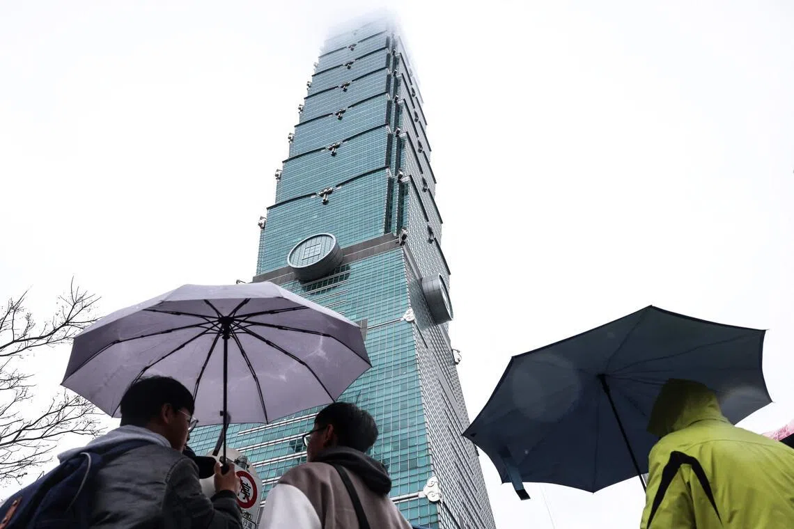 Netflix’s live, high-risk skyscraper climb at Taipei 101 postponed by a day due to rain
