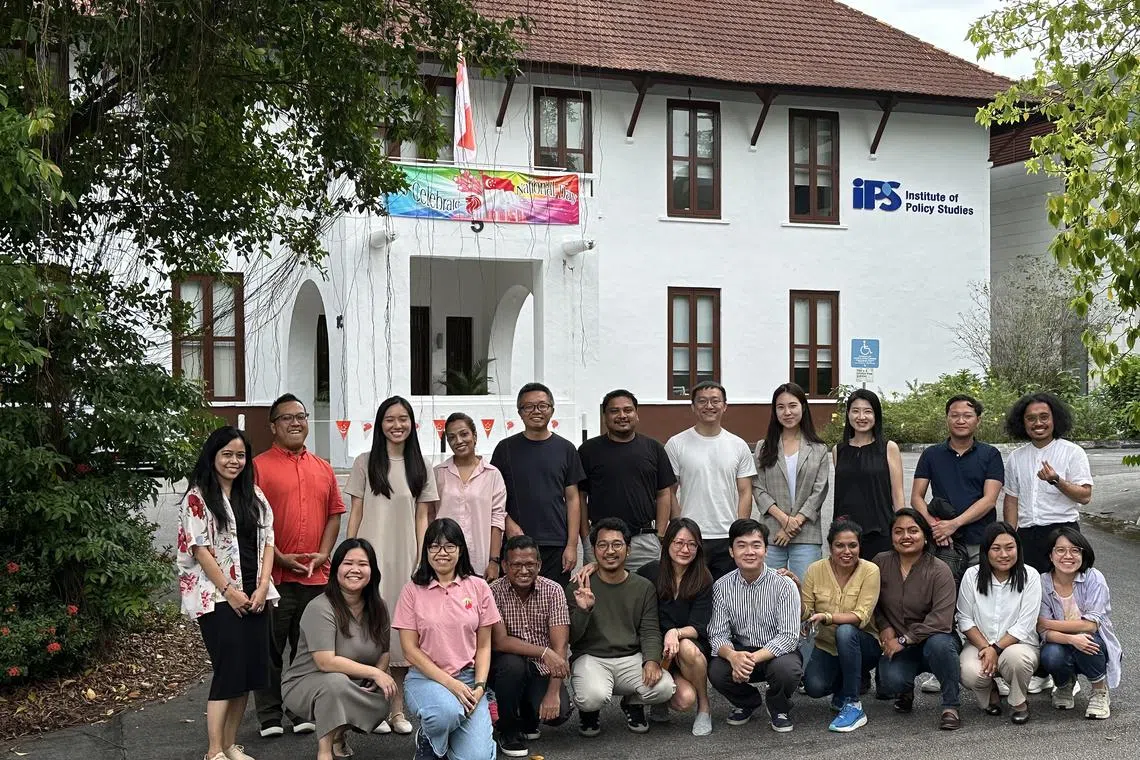 The 2024 Fellows and AJF staff at the Institute of Policy Studies, which has hosted the Asia Journalism Fellowship since 2017. 