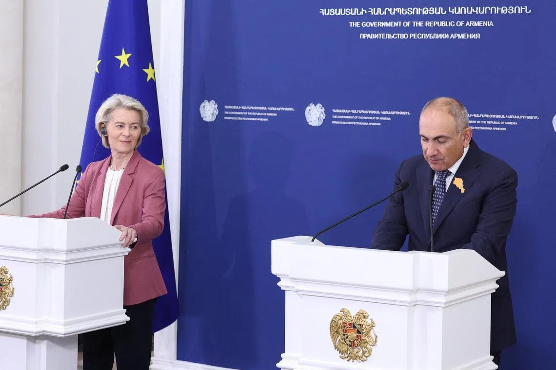 Armenian Prime Minister Nikol Pashinyan and European Commission President Ursula von der Leyen make statements during their meeting in Yerevan, Armenia, July 2, 2026. Hayk Baghdasaryan/Photolure via REUTERS ATTENTION EDITORS - THIS IMAGE HAS BEEN SUPPLIED BY A THIRD PARTY.