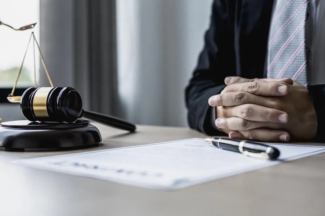 A jury in Houston ordered her former boyfriend to pay US$200 million for past and future mental anguish and $1 billion in punitive damages.