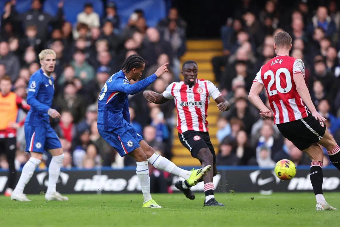 Soccer Football - Premier League - Chelsea v Brentford - Stamford Bridge, London, Britain - January 17, 2026 Chelsea's Joao Pedro scores their first goal REUTERS/David Klein