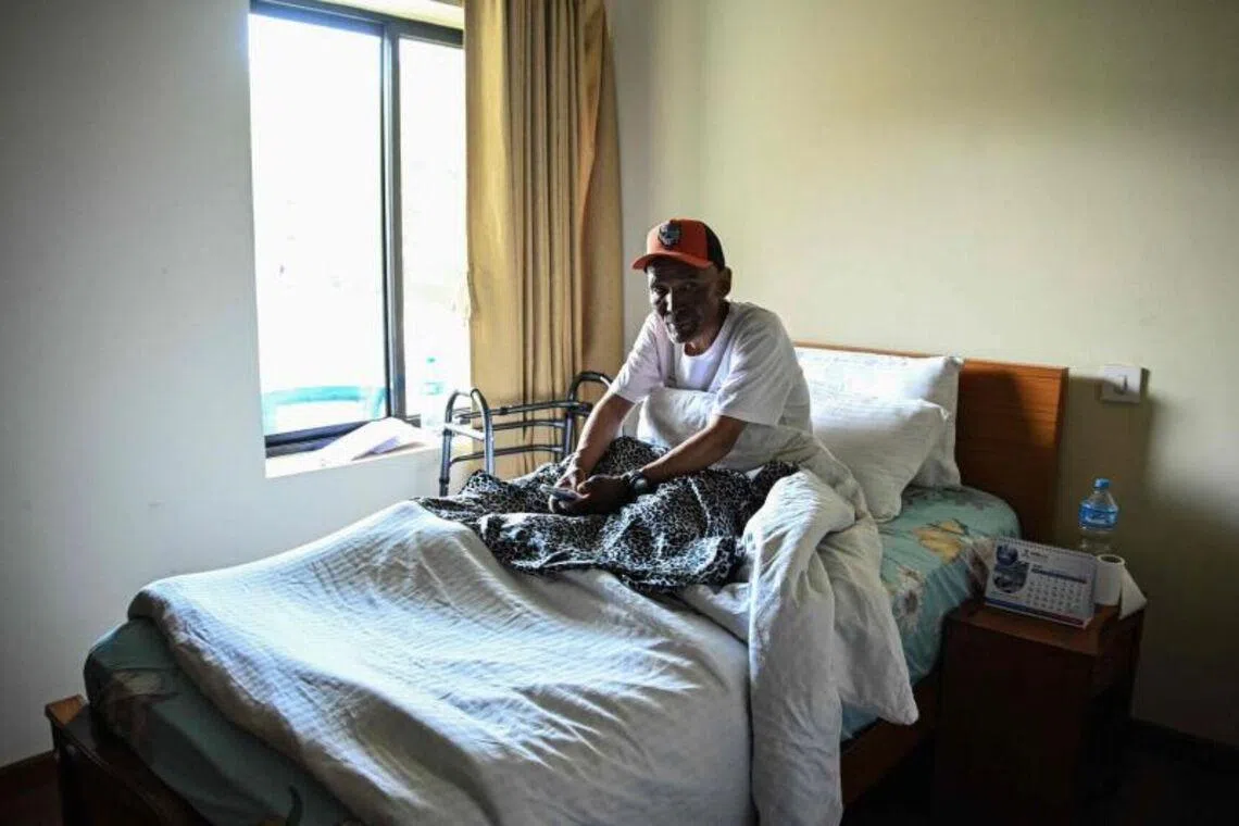 Trapped on Everest for days, Nepali survivor Dawa Sherpa recounts escape