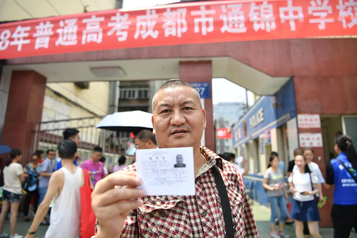 Mr Liang Shi at the 2018 National College Entrance Exams. He is sitting for his 27th "gaokao" this year.