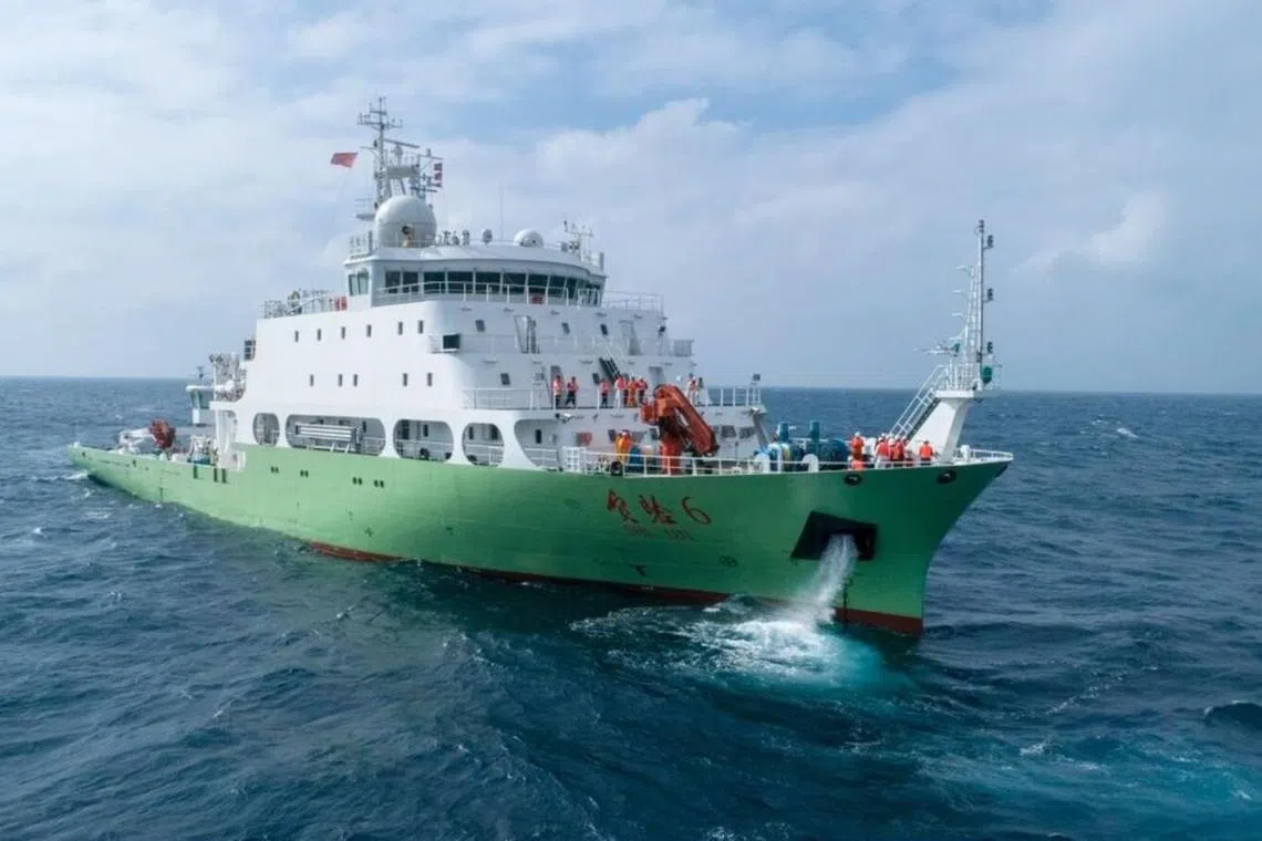 A foreign ministry spokesman said the Shi Yan 6 had been authorised to dock in Colombo.