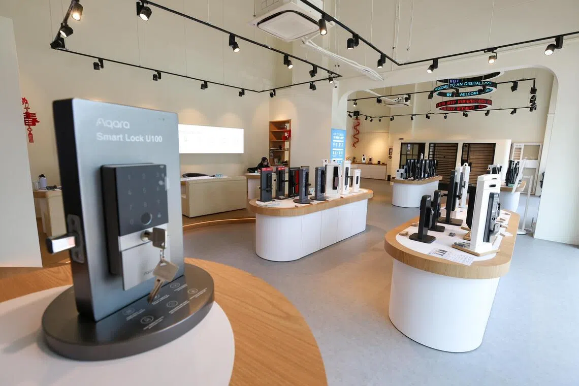 AN Digital Lock at Tradehub21 in Boon Lay Way is one of the largest digital lock showrooms in Singapore.