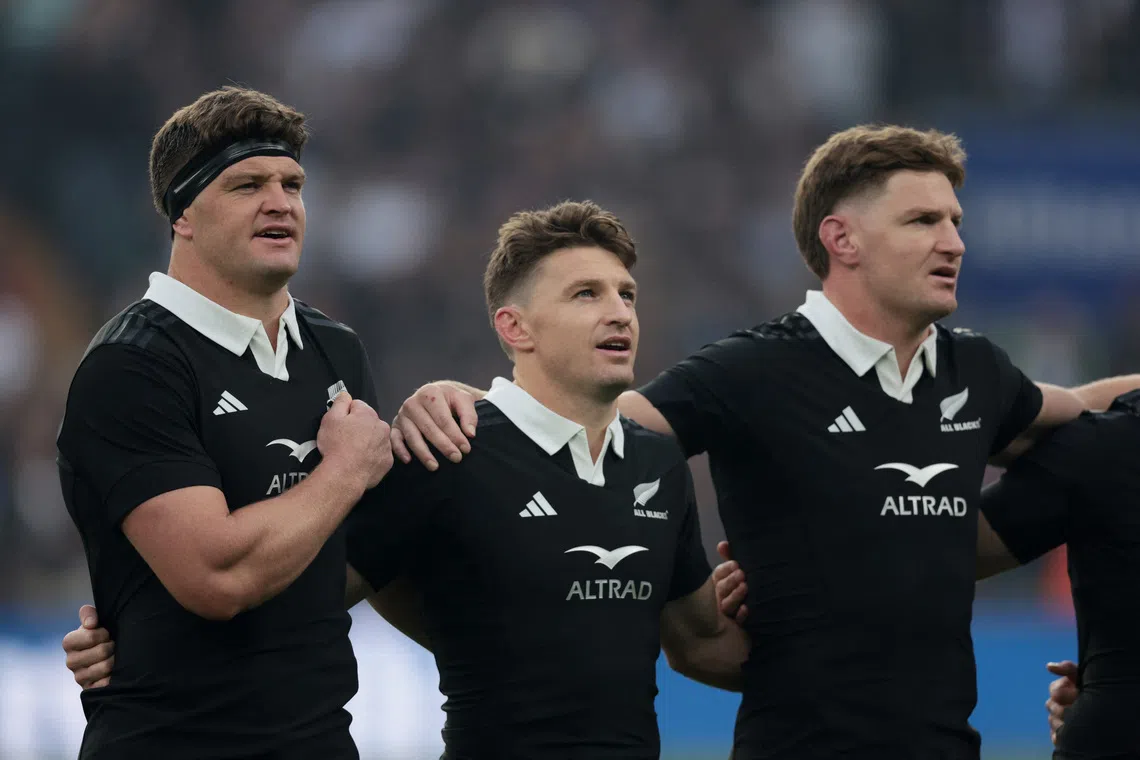 Rugby Union - Autumn International - England v New Zealand - Allianz Stadium Twickenham, London, Britain - November 2, 2024 New Zealand's Jordie Barrett, New Zealand's Beauden Barrett and New Zealand's Scott Barrett line up during the national anthem Action Images via Reuters/Paul Childs