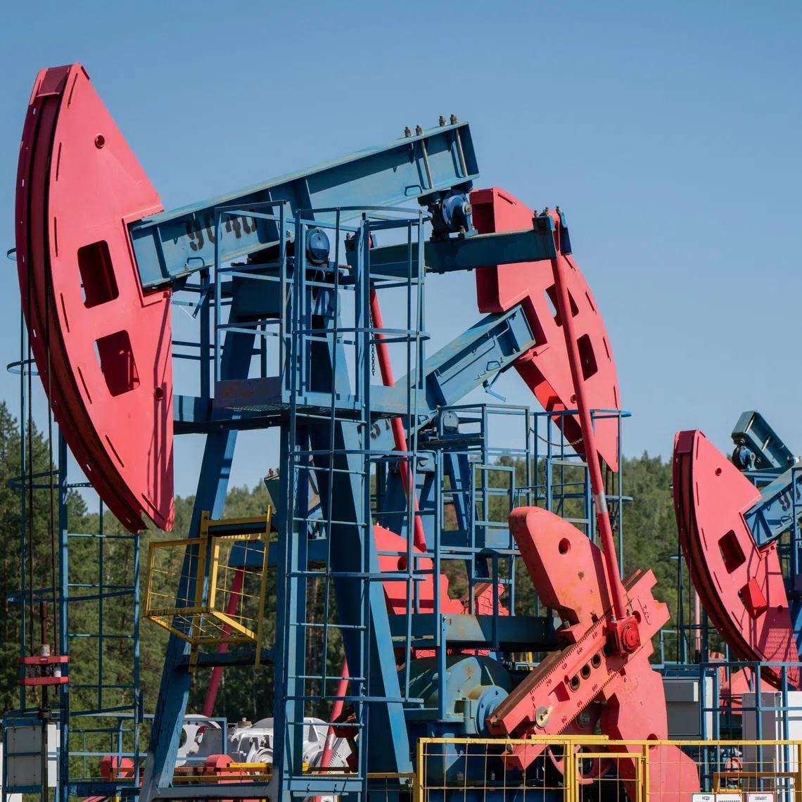 IEA has cut its Russian supply outlook for 2026 by 85,000 barrels per day.