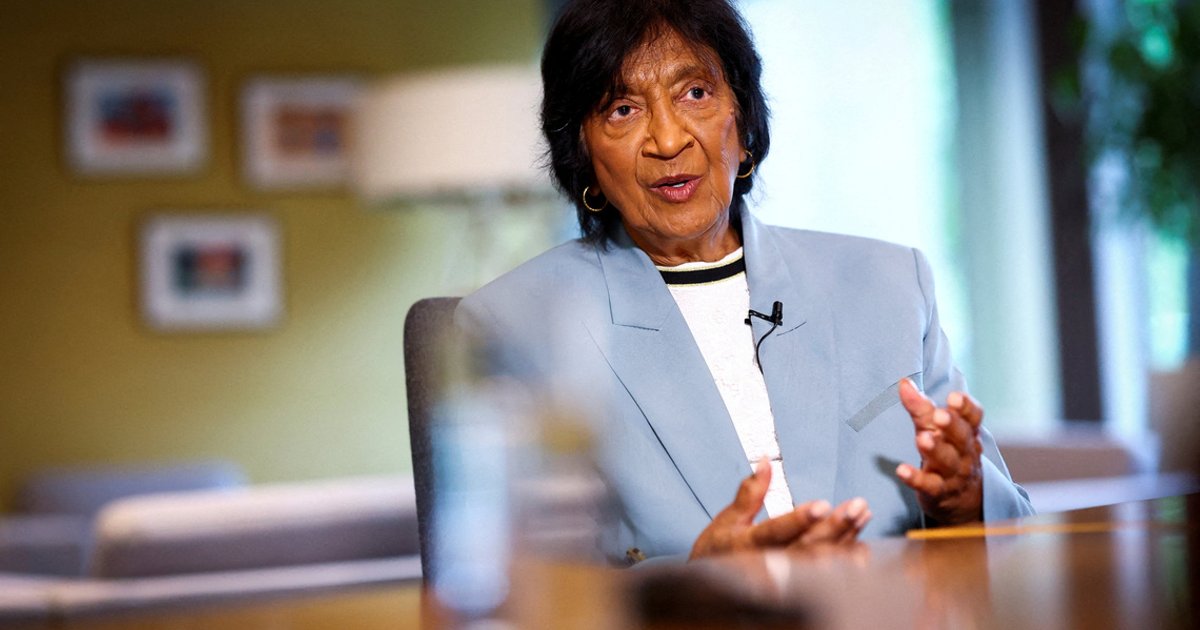 US should become rights defender once more, Nobel peace laureate Pillay says