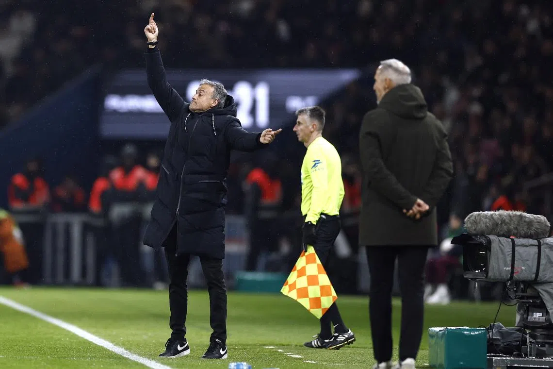 Soccer Football - Ligue 1 - Paris St Germain v AS Monaco - Parc des Princes, Paris, France - February 7, 2025 Paris St Germain coach Luis Enrique REUTERS/Gonzalo Fuentes