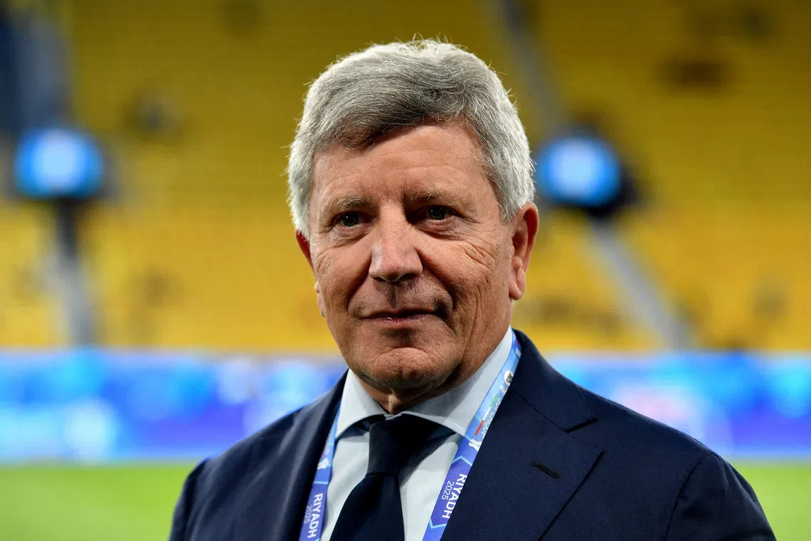 FILE PHOTO: Soccer Football - Italian Super Cup - Semi Final - Inter Milan v Atalanta - Al Awwal Park, Riyadh, Saudi Arabia - January 2, 2025 New Serie A president Ezio Simonelli before the match REUTERS/Jennifer Lorenzini/File Photo