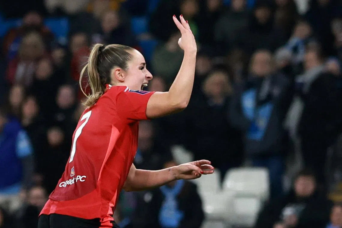 Chelsea, Arsenal notch 5-0 wins, Man City slip up as WSL returns | The ...