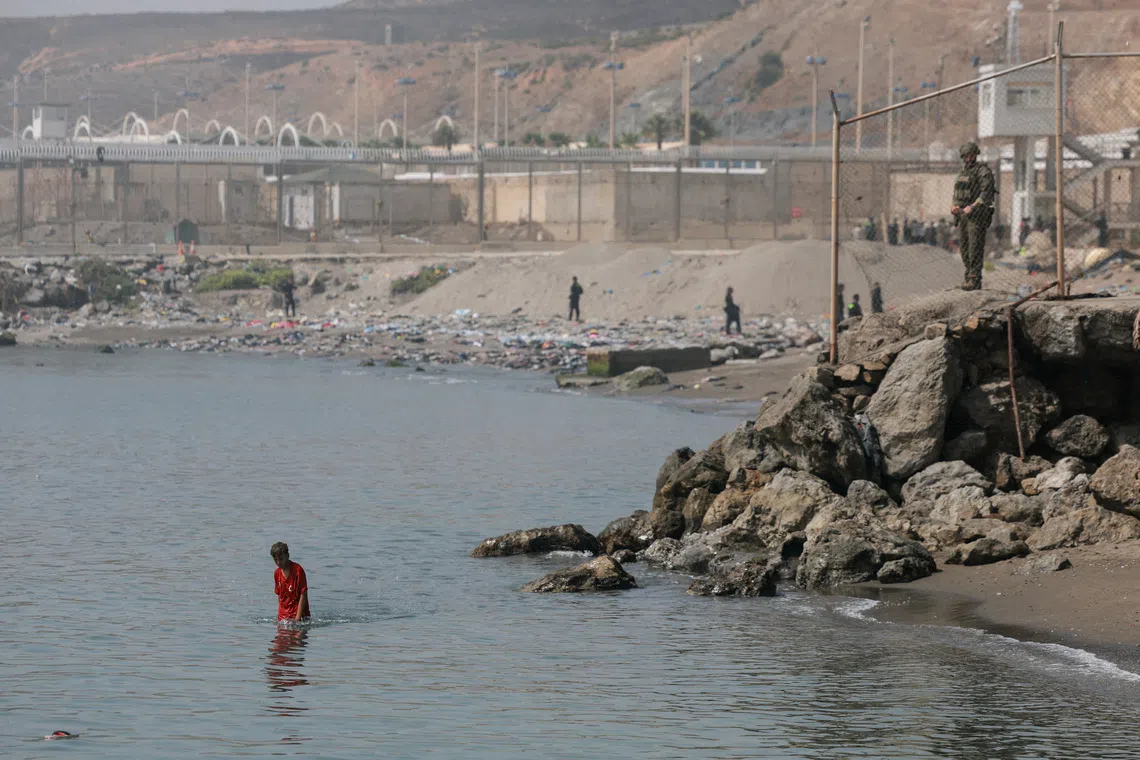 Spain rejects discussing sovereignty of enclaves with Morocco