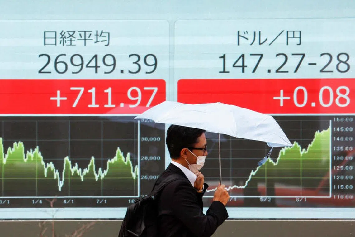 The yen strengthened to as much as 133.21 against the dollar, compared with 137.16 immediately before the announcement.