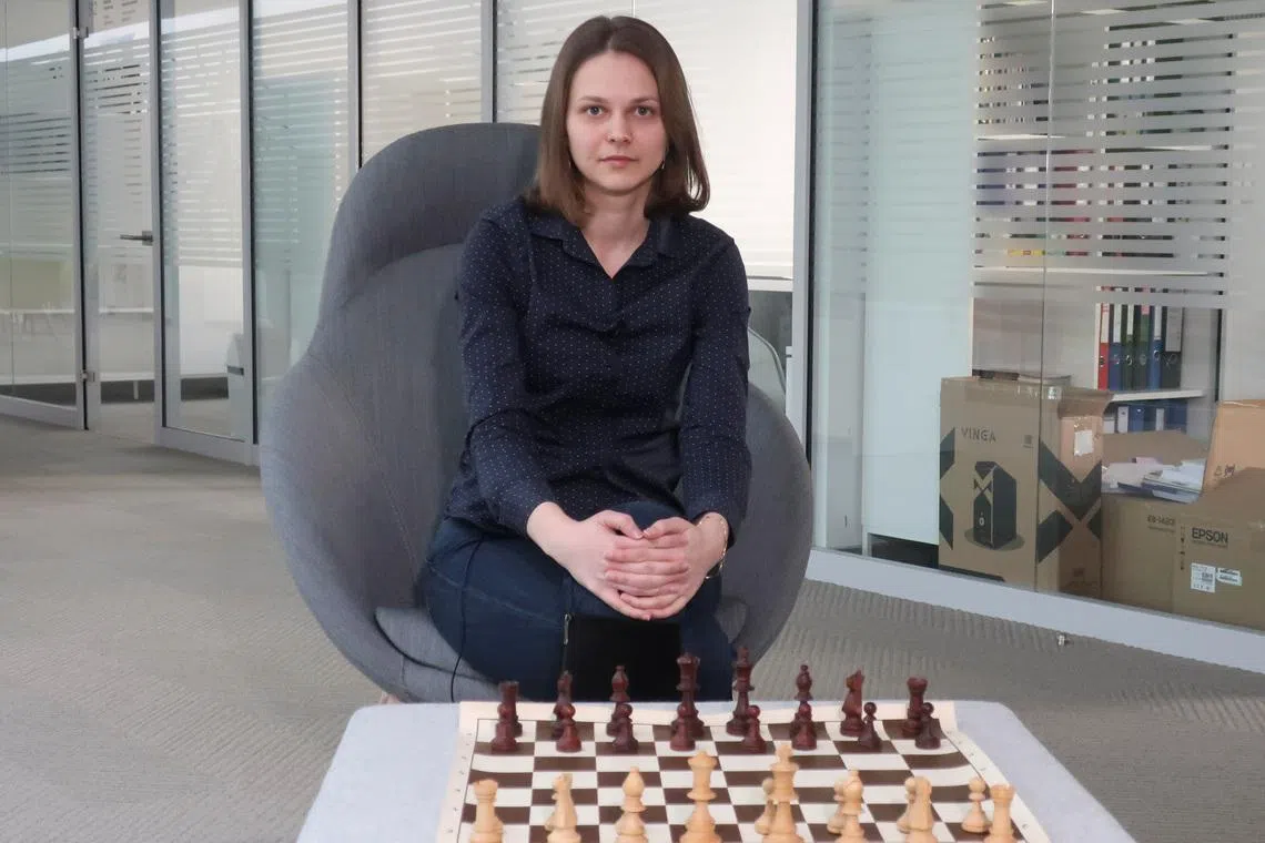 FILE PHOTO: Ukrainian chess grandmaster Anna Muzychuk poses for a picture during an interview in Lviv, Ukraine December 26, 2017. REUTERS/Sergei Karazy/ File Photo