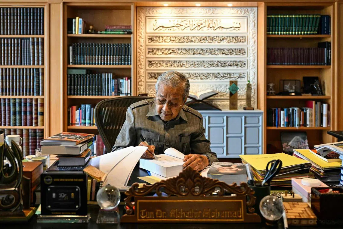 Former Malaysian prime minister Mahathir Mohamad is giving US President Donald Trump three months before his fellow Americans force him to rethink his stringent global tariff strategy.