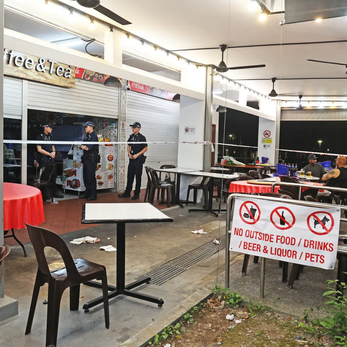 The police said they received calls for assistance near Block 61 Telok Blangah Heights at about 6pm.