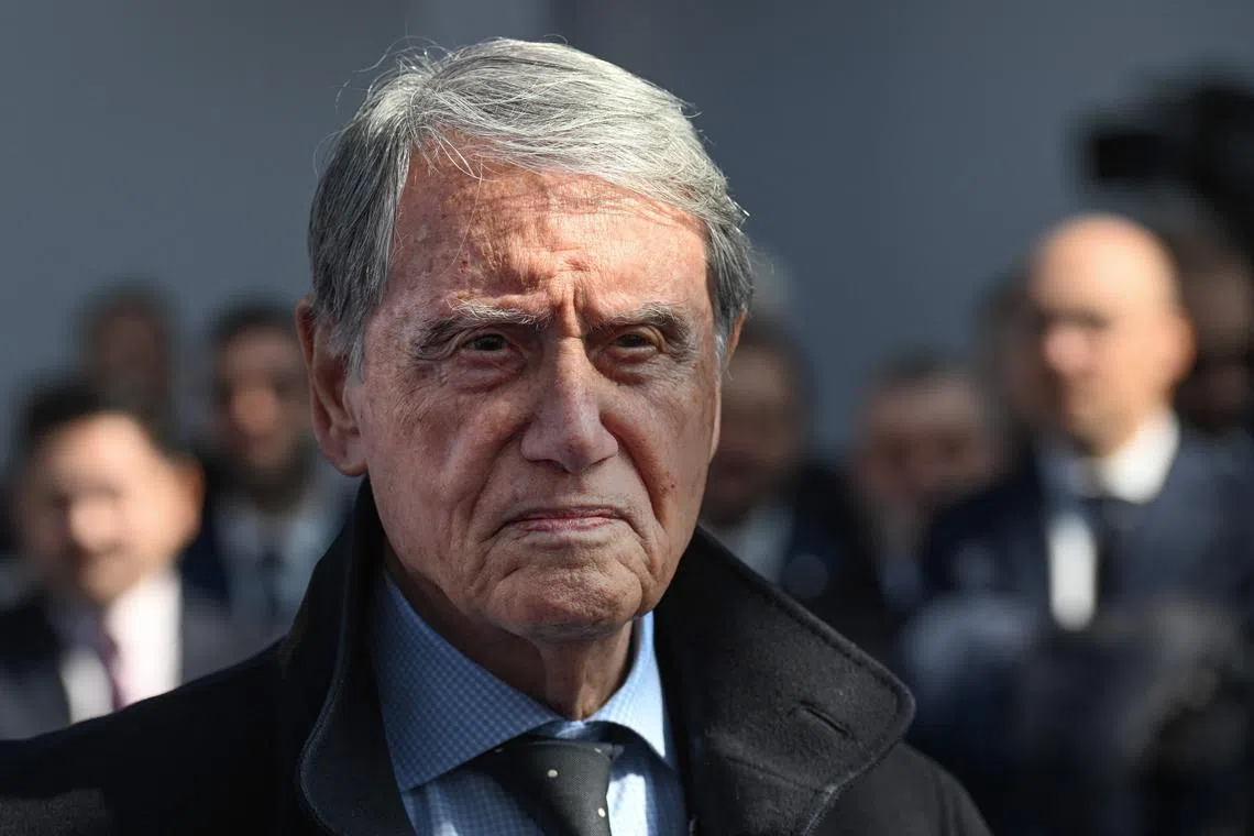 Gianluigi Aponte, who founded MSC Mediterranean Shipping, leads the deal to by 43 ports from Mr Li’s CK Hutchison Holdings.