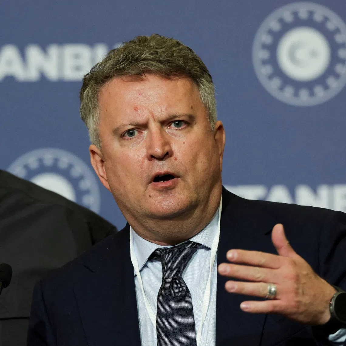 Ukraine’s Foreign Ministry spokesman confirmed First Deputy Foreign Minister Sergiy Kyslytsya (right) would hold consultations with Chinese diplomats.