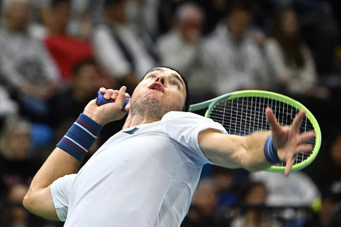 World number 28 Struff lost just two games in the entire match on his way to a 6-2, 6-0 win.