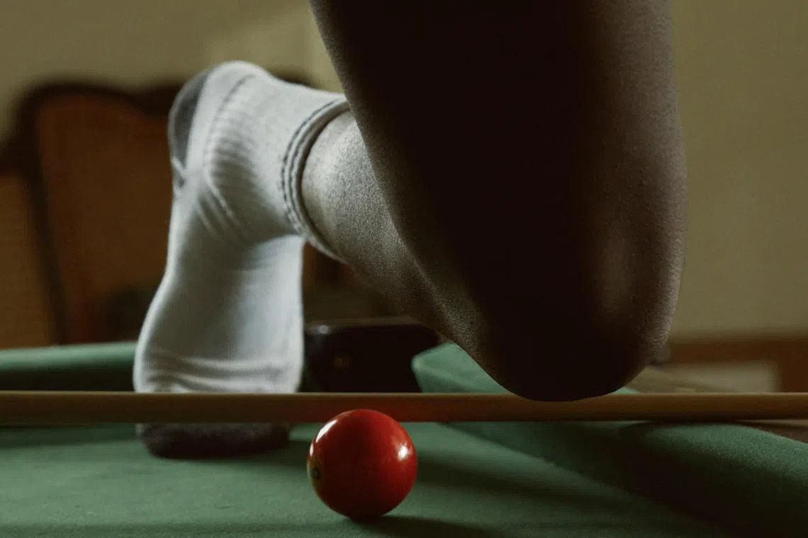 Strength training can be one of the best treatments for chronic knee pain. 