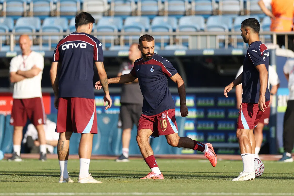 FILE PHOTO: Soccer Football - Super Lig - Kasimpasa v Trabzonspor - Recep Tayyip Erdogan Stadium, Istanbul, Turkey - August 15, 2026 Trabzonspor's Mohamed Salah during the warm up before the match REUTERS/Murad Sezer/File Photo
