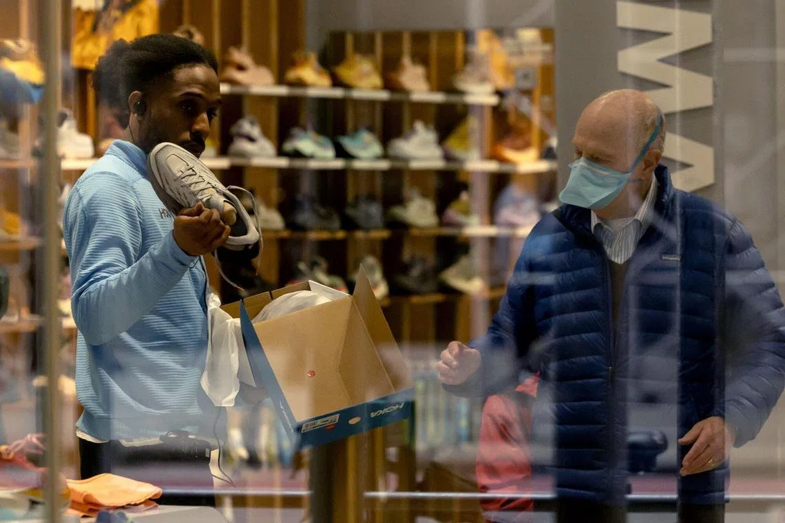 Consumer spending and jobs growth continue to power growth in the US economy.