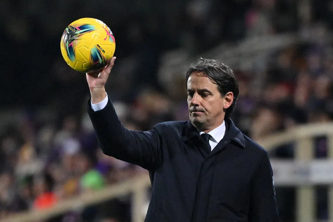Soccer Football - Serie A - Fiorentina v Inter Milan - Stadio Artemio Franchi, Florence, Italy - February 6, 2025 Inter Milan coach Simone Inzaghi reacts REUTERS/Alberto Lingria