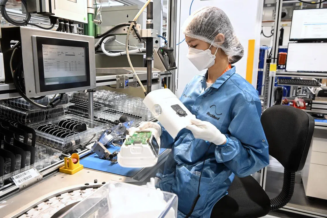 The PMI nudged higher to 50.3 points in November, from 50.2 in the previous month.