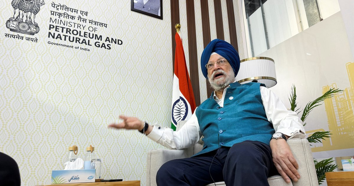 No pressure from US to cut Russian oil imports, Indian oil minister says