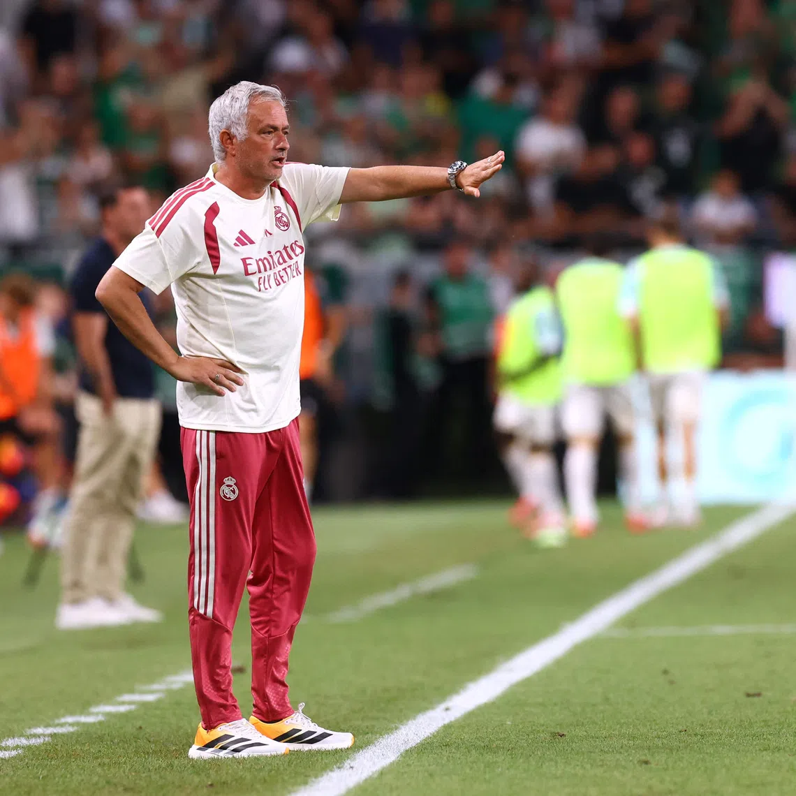 Soccer Football - Pre Season Friendly - Ferencvaros v Real Madrid - Groupama Arena, Budapest, Hungary - August 8, 2026 Real Madrid coach Jose Mourinho reacts REUTERS/Bernadett Szabo