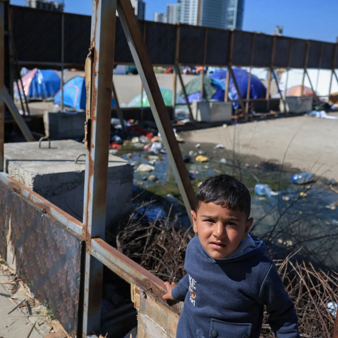 Food is becoming increasingly unaffordable due to rising food prices and rising demand among displaced families in Lebanon.