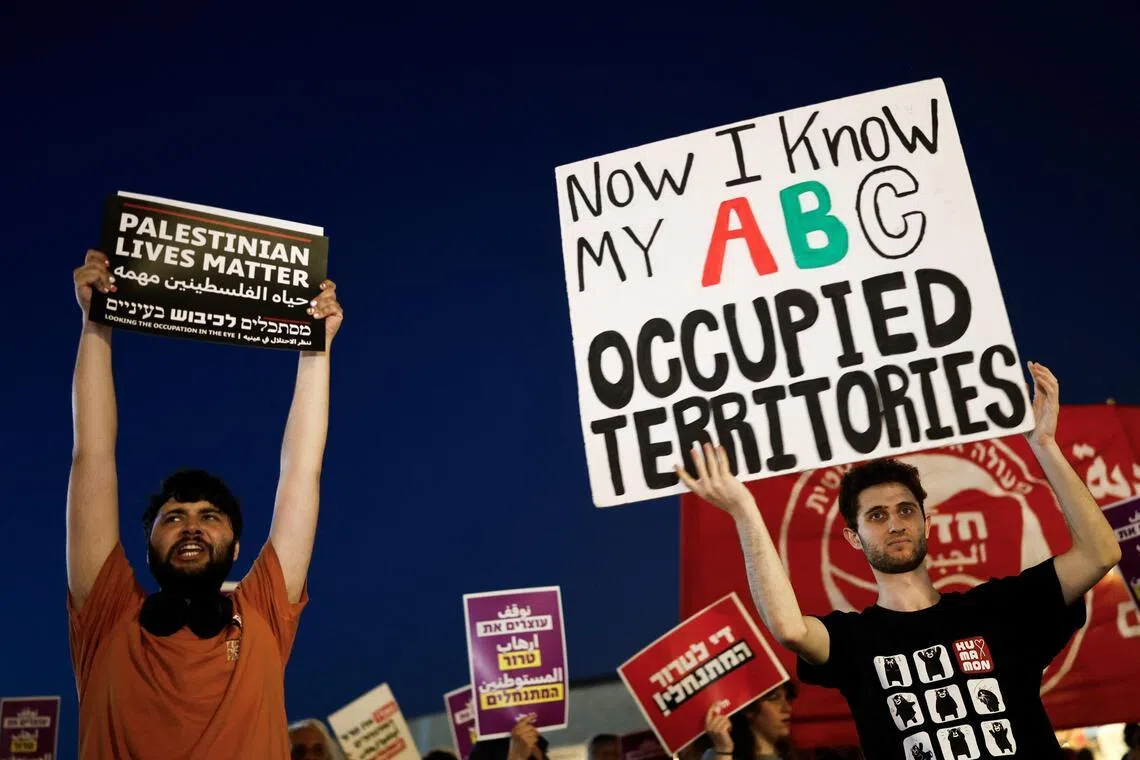 Palestinians ‘trapped’ between Israeli forces, settlers and 