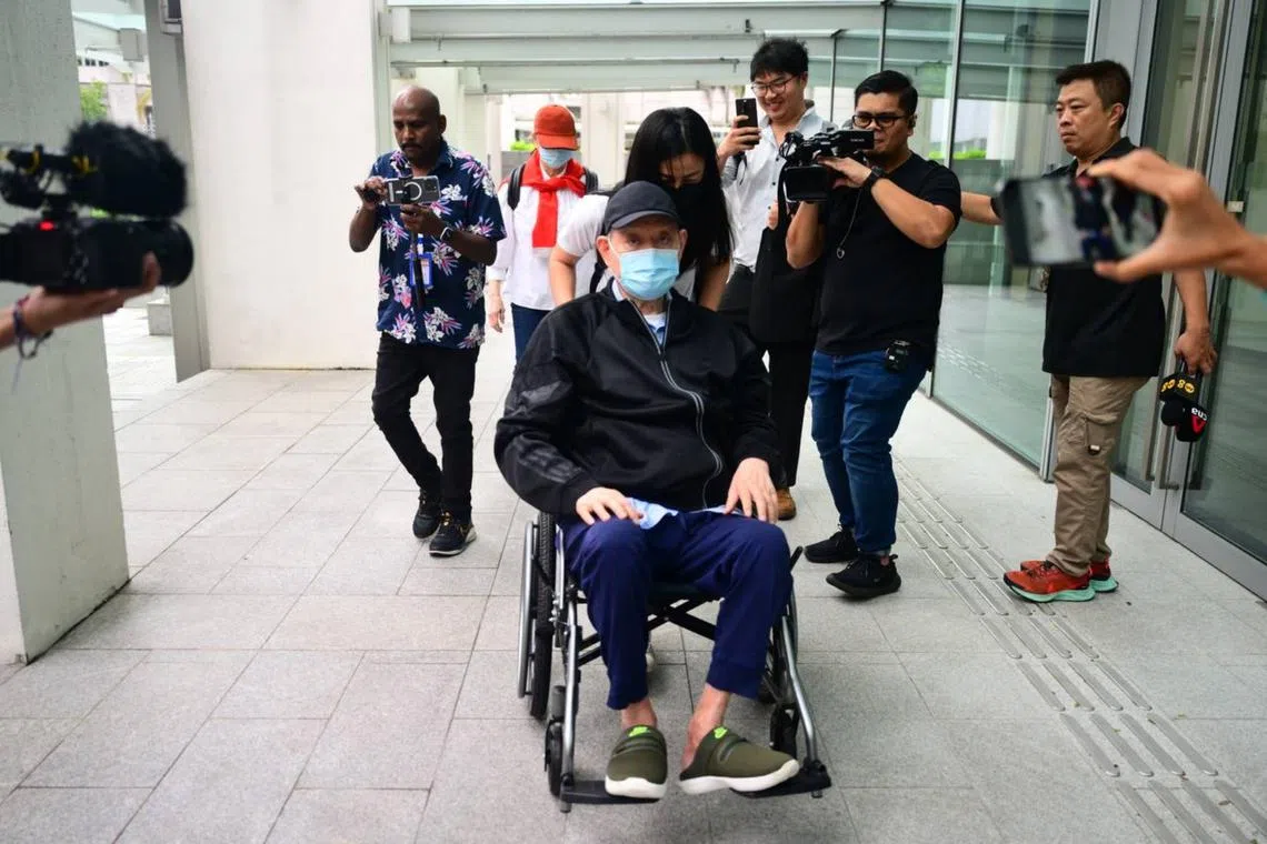 Lim Oon Kuin, better known as O.K. Lim, founder of Hin Leong, arriving at the State Courts on Oct 15.