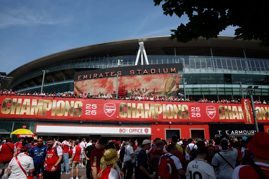 Soccer Football - UEFA Champions League - Arsenal fans in London watch the Final - Emirates Stadium, London, Britain - May 30, 2026 General view of Arsenal fans outside the stadium ahead of the UEFA Champions League final Action Images via Reuters/Peter Cziborra