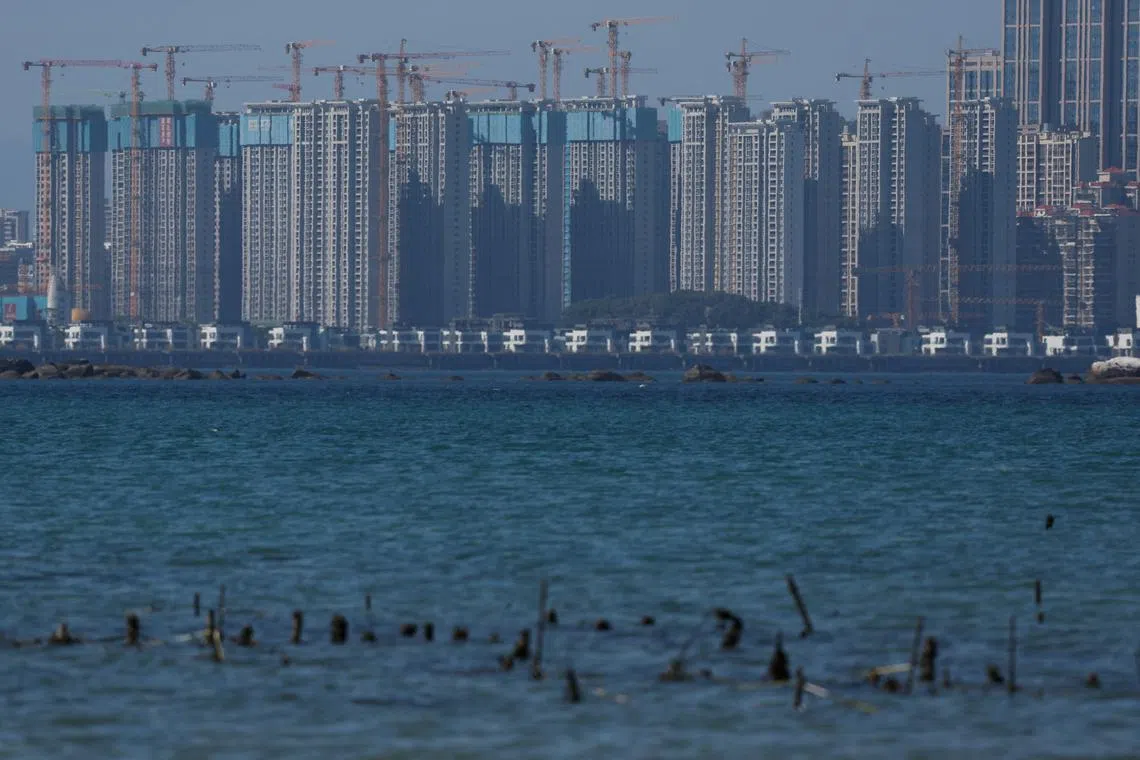 View of China's Xiamen city from the coast in Kinmen, Taiwan February 21, 2024. REUTERS/Ann Wang/File Photo