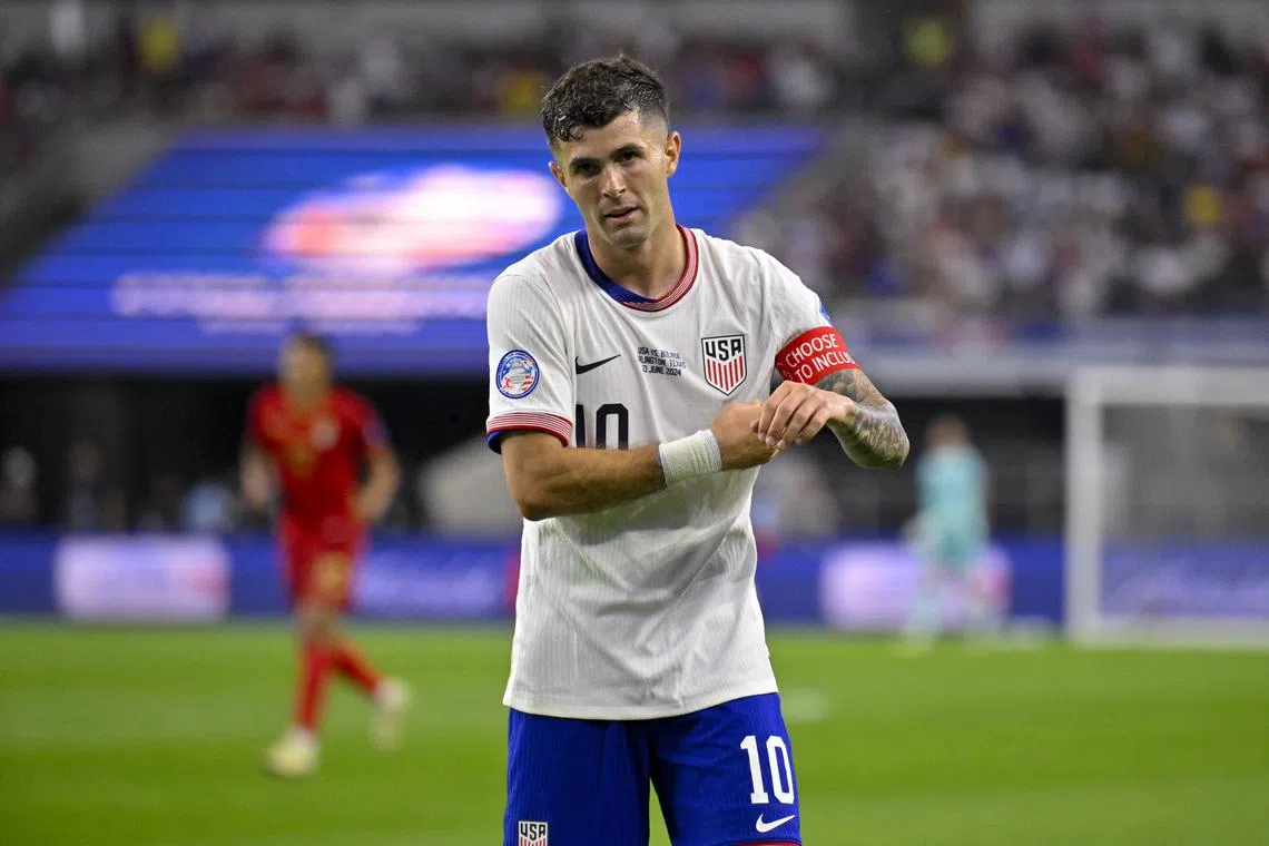 Jun 23, 2024; Arlington, TX, USA; United States forward Christian Pulisic (10) prepares to take a corner kick against Bolivia during the second half in a 2024 Copa America match at AT&T Stadium. Mandatory Credit: Jerome Miron-USA TODAY Sports