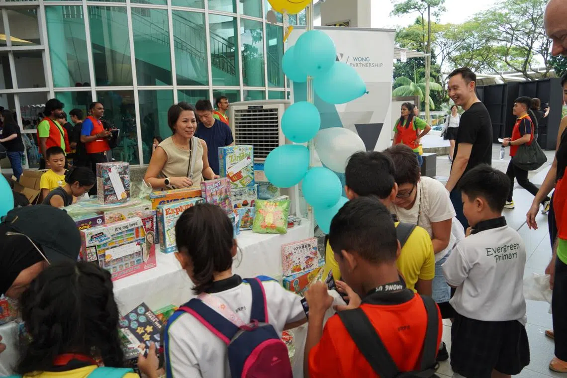 vileong - Perspective of WongPartnership's charity efforts.


Copyright: WongPartnership