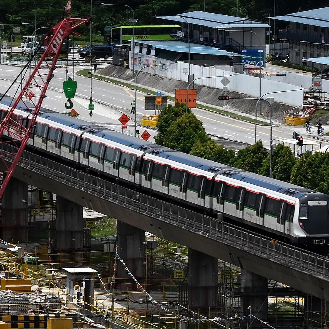 ST20250923_202596400993 Kua Chee Siong/ pixgeneric/
Generic pix of the MRT train and public Tower Transit buses at the Yio Chu Kang MRT station, on Sep 23, 2025.