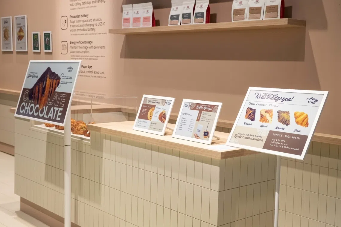 samsung’s colour e-paper maintains image display without consuming power, enabling retailers to update promotional content without reprinting physical posters