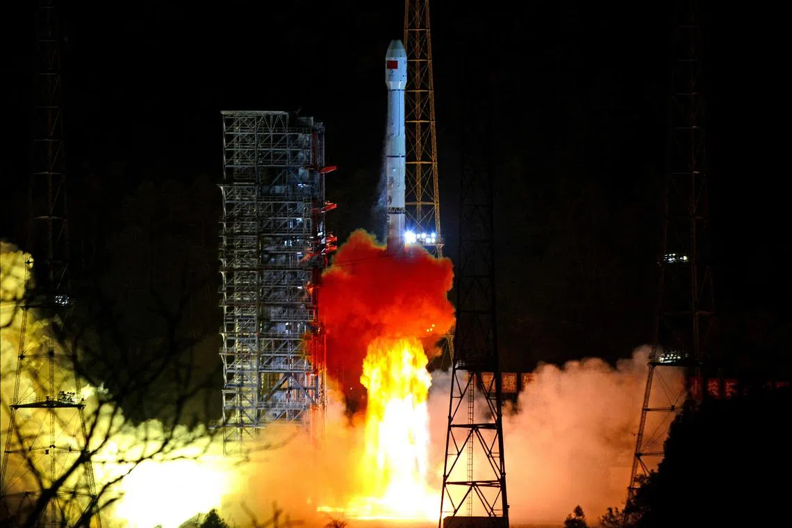 A Long March-3B rocket carrying the Tianwen-2 probe blasted off from the Xichang launch site in south-western Sichuan province.