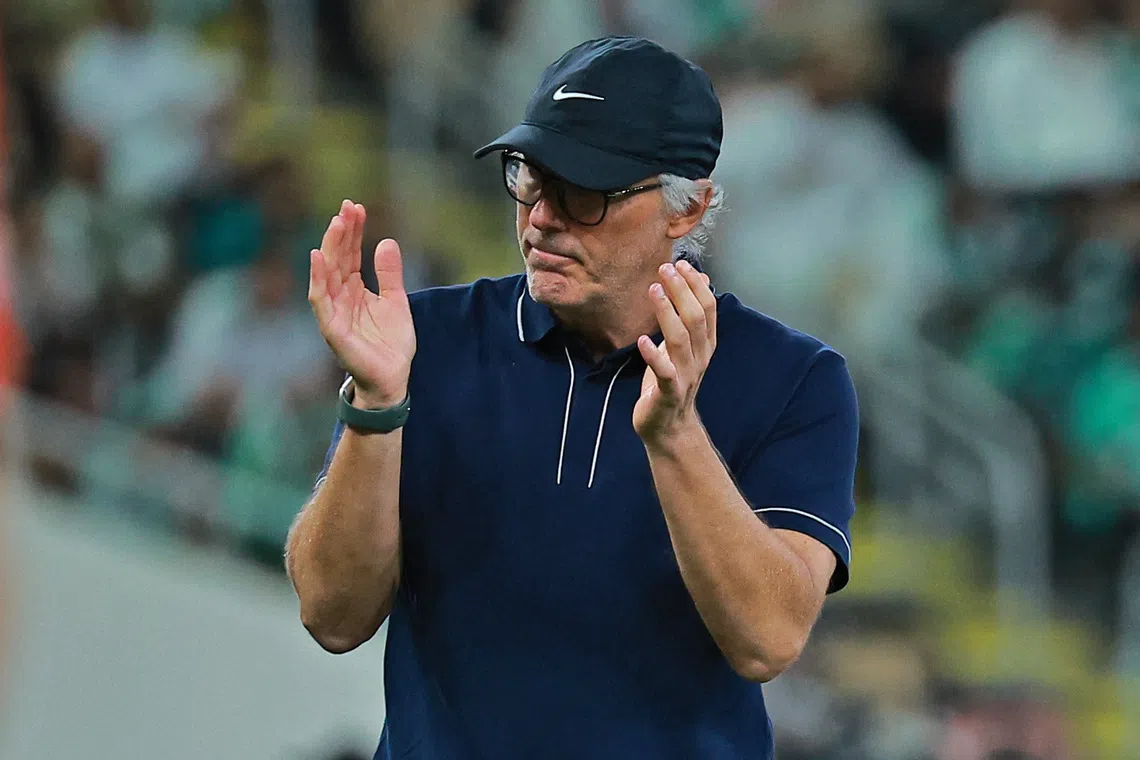 FILE PHOTO: Soccer Football - Saudi Pro League - Al Ahli v Al Ittihad - King Abdullah Sport City, Jeddah, Saudi Arabia - April 5, 2025 Al Ittihad coach Laurent Blanc REUTERS/Stringer/File Photo