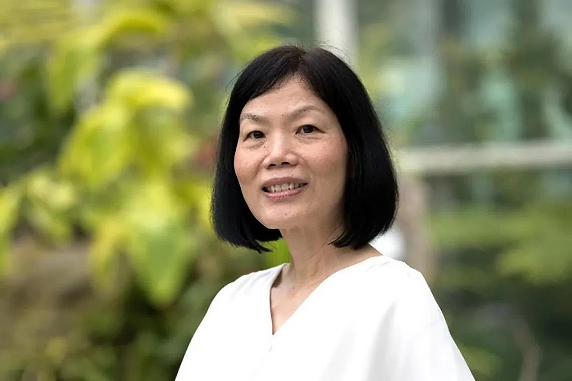 Ms Tee Lay Hoon, the lead teacher for economics at River Valley High School, won the Outstanding Economics Teacher Award 2023.