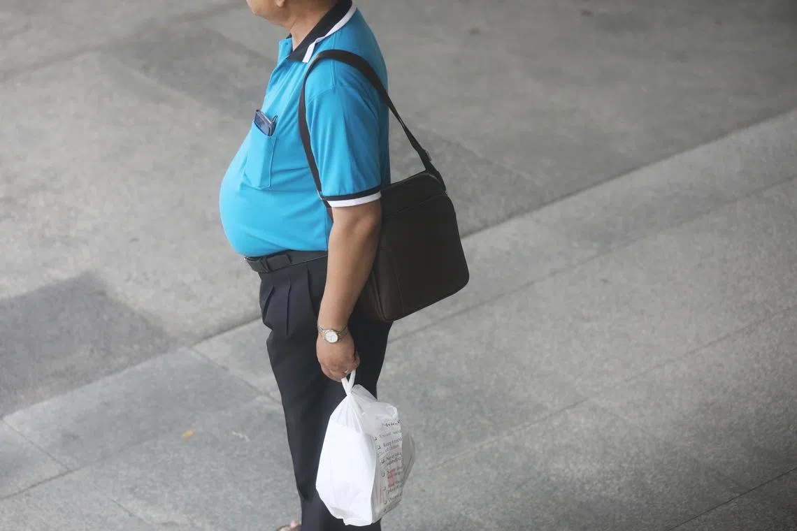 The study found that people carrying more visceral fat tended to show signs of faster biological ageing, regardless of how much they weighed overall.