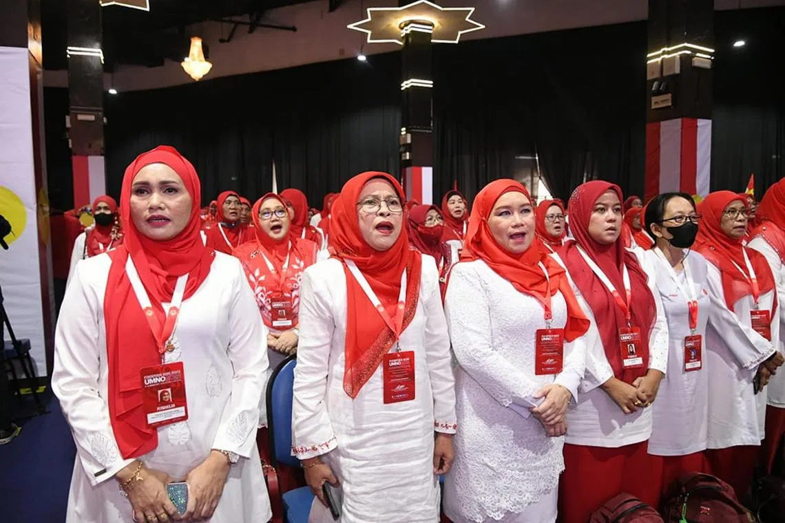 Key leaders should be given time to restore Umno's political dominance, the women's wing argued.
